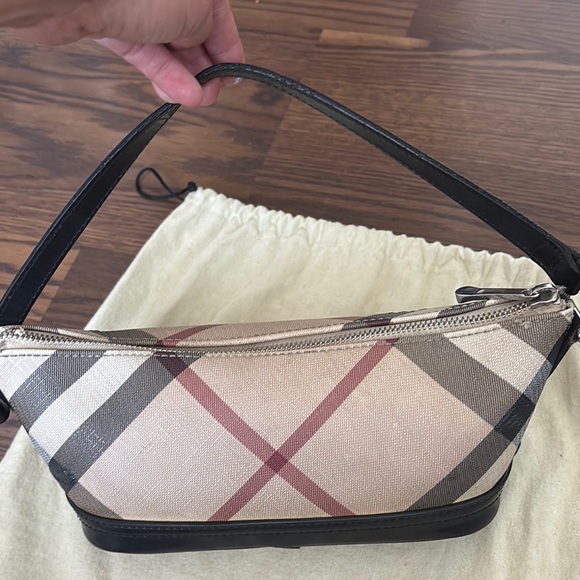 Burberry Beige and Black Women's Bag - Picture 11 of 11